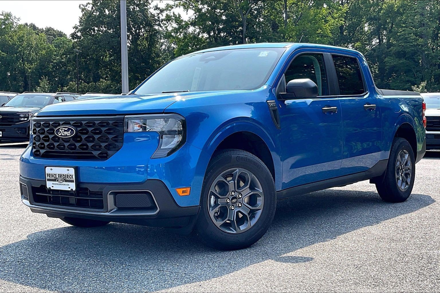 New 2026 Ford Maverick XLT w/ Equipment Group 301A AWD/4WD image 2