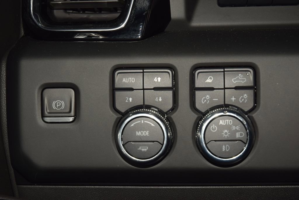 Used 2023 GMC Sierra 1500 Denali w/ Technology Package AWD/4WD image 37