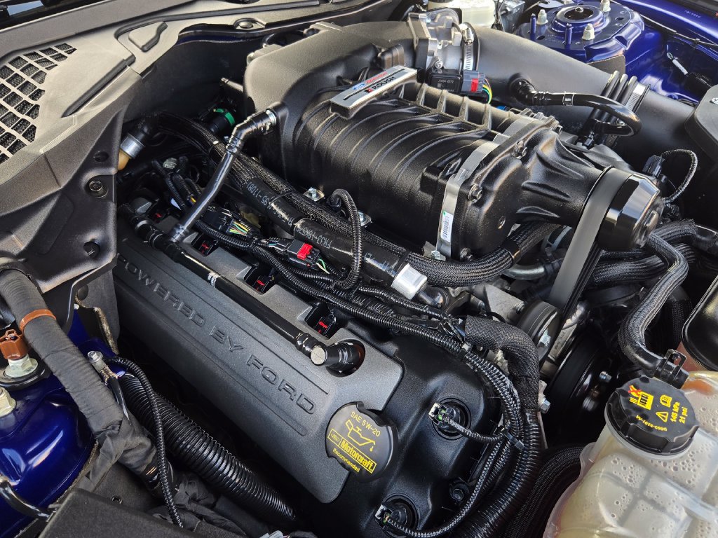 Used 2015 Ford Mustang GT Premium RWD image 35