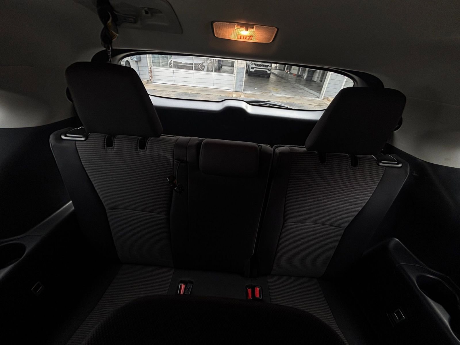 Used 2025 Toyota Highlander LE image 30