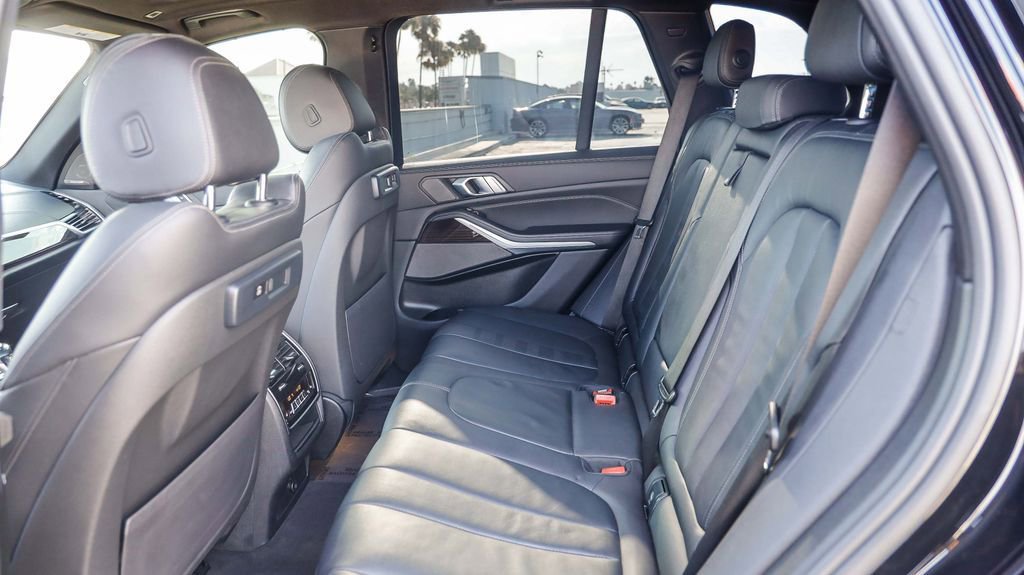 Used 2021 BMW X5 xDrive40i w/ Premium Package image 20