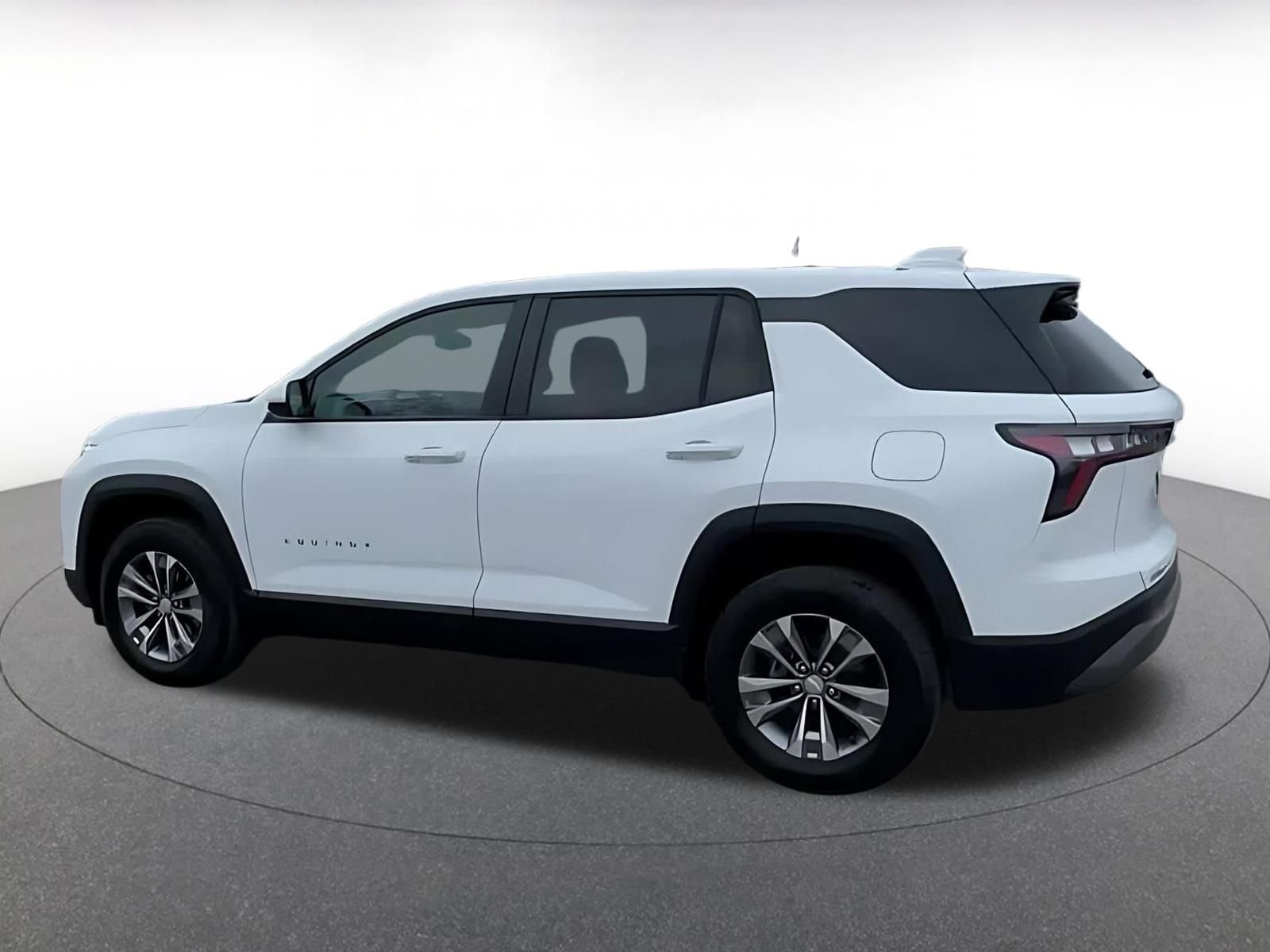 Used 2025 Chevrolet Equinox LT image 10