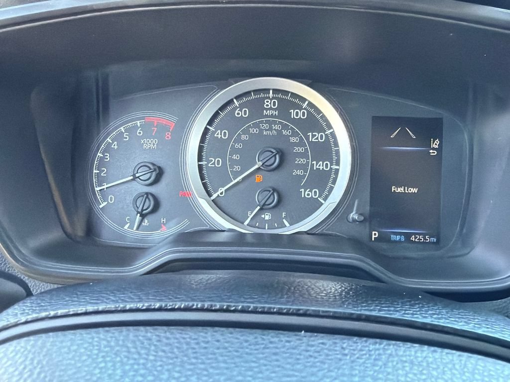Used 2021 Toyota Corolla LE FWD image 30