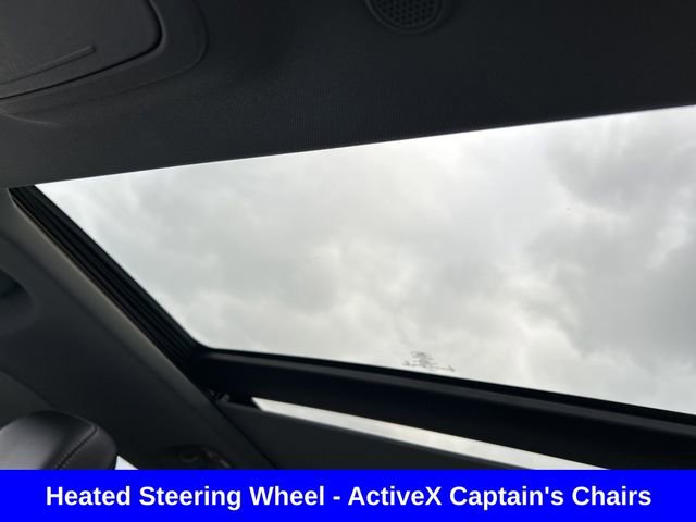 Used 2021 Ford Explorer XLT w/ Equipment Group 202A image 12