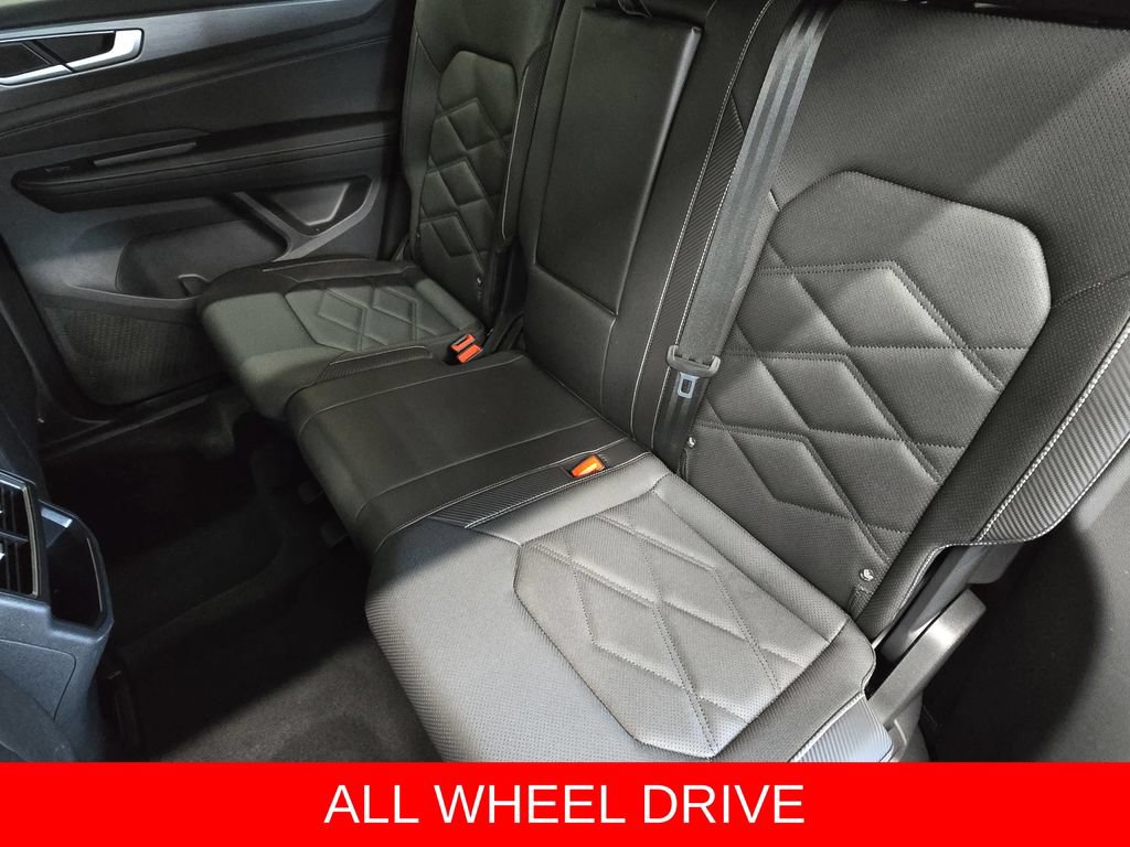 Used 2025 Volkswagen Atlas Cross Sport SE AWD/4WD image 15