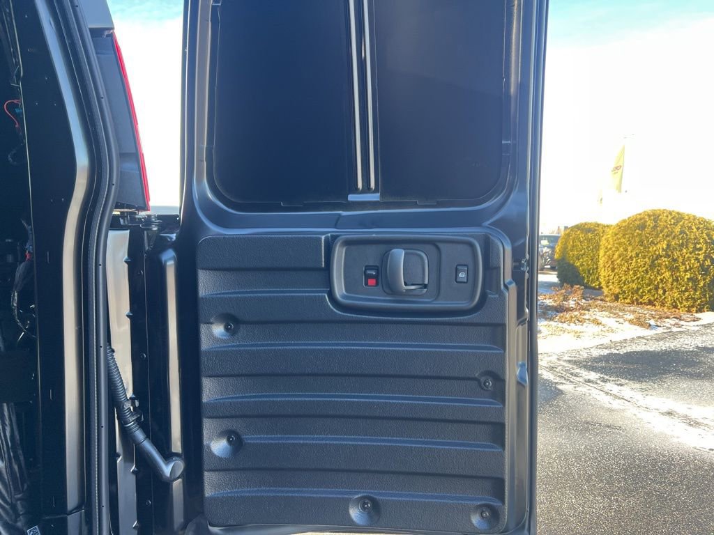 New 2025 Chevrolet Express 3500 w/ Driver Convenience Package image 7