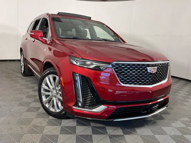 Used 2025 Cadillac XT6 Premium Luxury w/ Technology Package AWD/4WD image 8