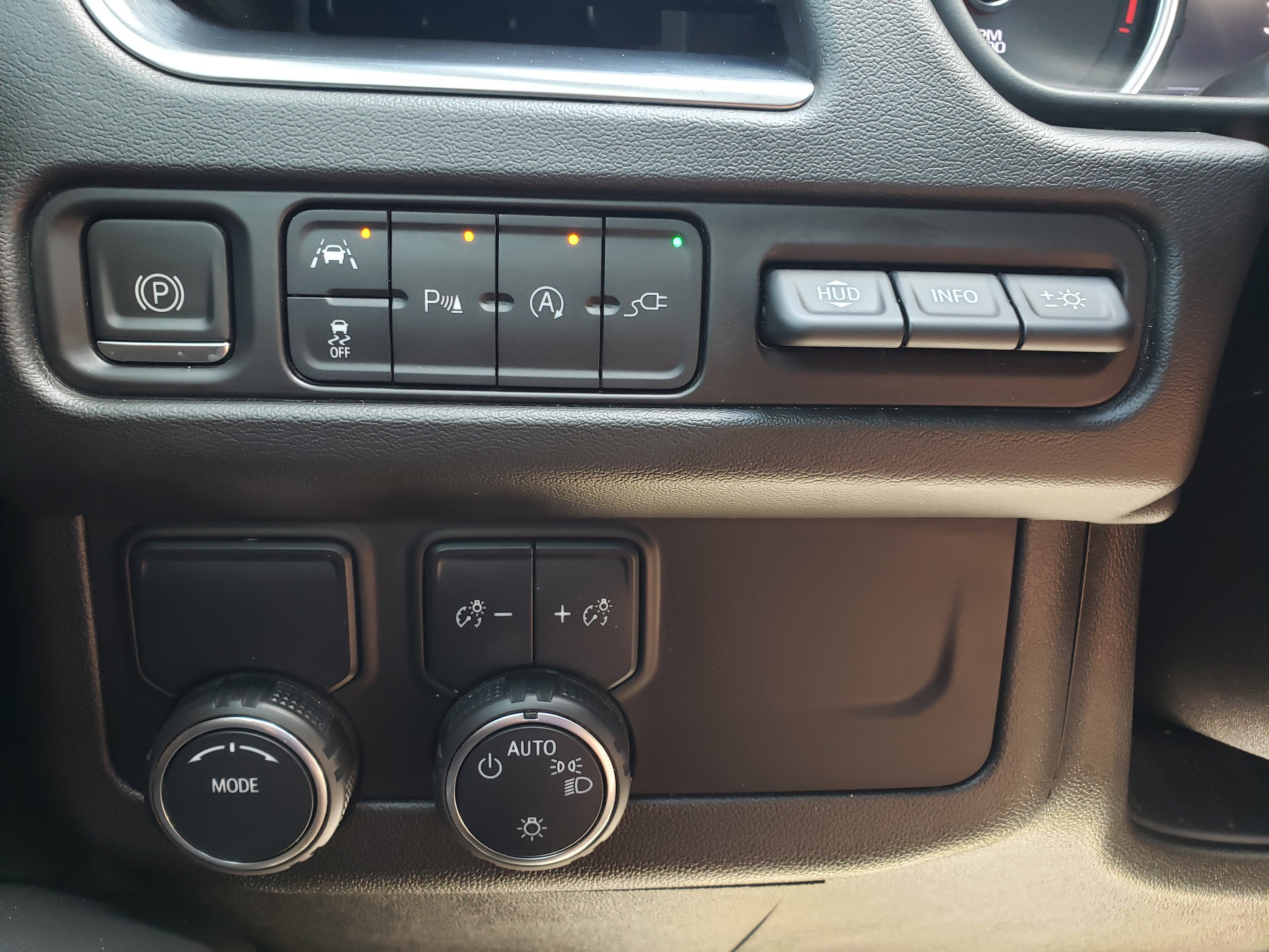 Used 2021 Chevrolet Suburban High Country image 16