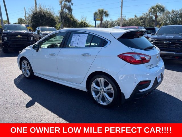 Used 2018 Chevrolet Cruze Premier FWD image 4