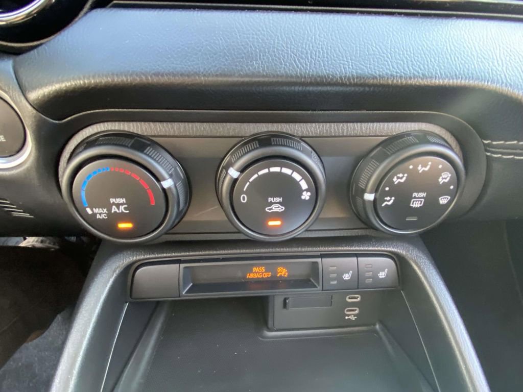 Used 2024 MAZDA MX-5 Miata Club image 20