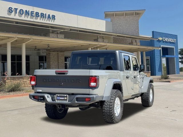 Used 2022 Jeep Gladiator Sport AWD/4WD image 5