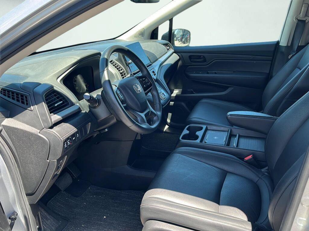 Used 2025 Honda Odyssey EX-L image 10