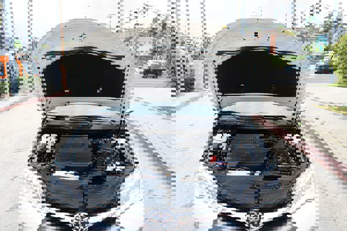 Used 2015 Toyota Camry XLE FWD image 37