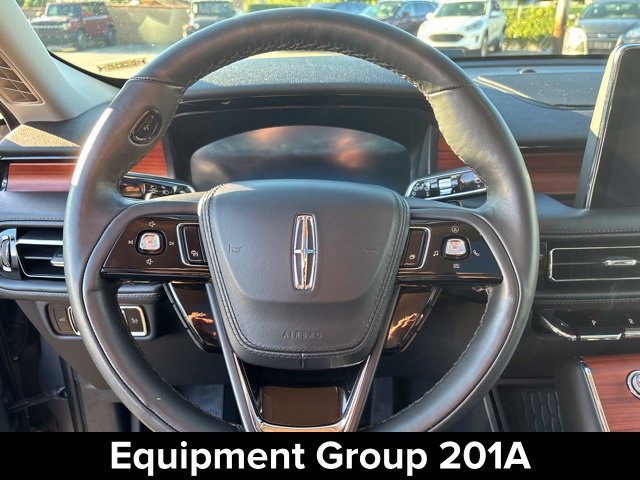 Used 2024 Lincoln Aviator Reserve w/ Equipment Group 201A AWD/4WD image 17
