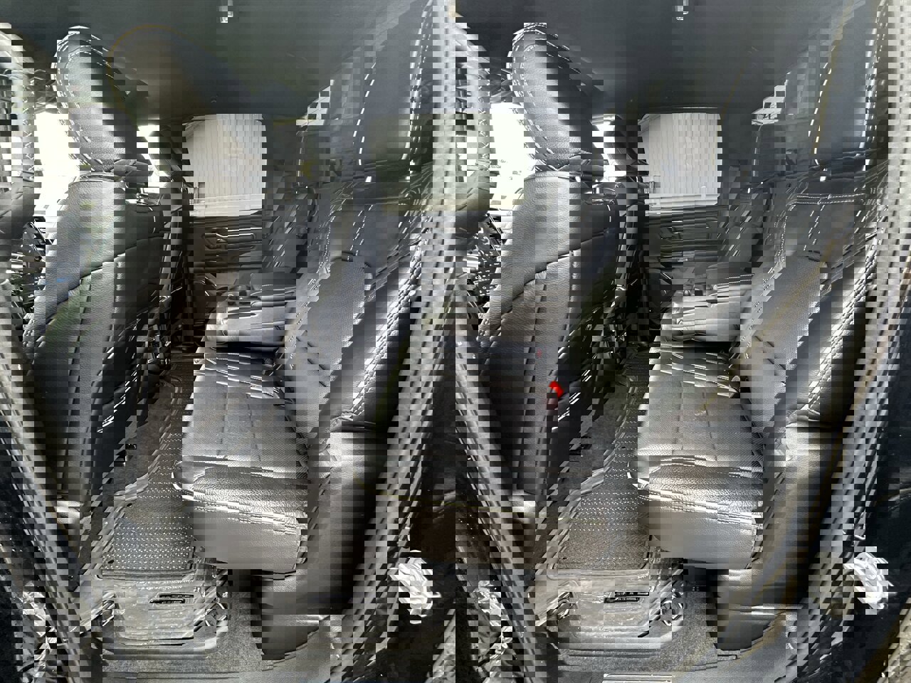 Used 2022 RAM 1500 Limited w/ Body-Colour Bumper Group image 12