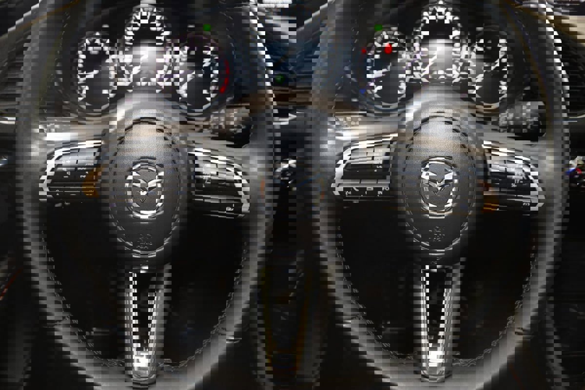 Used 2025 MAZDA MAZDA3 Carbon image 37