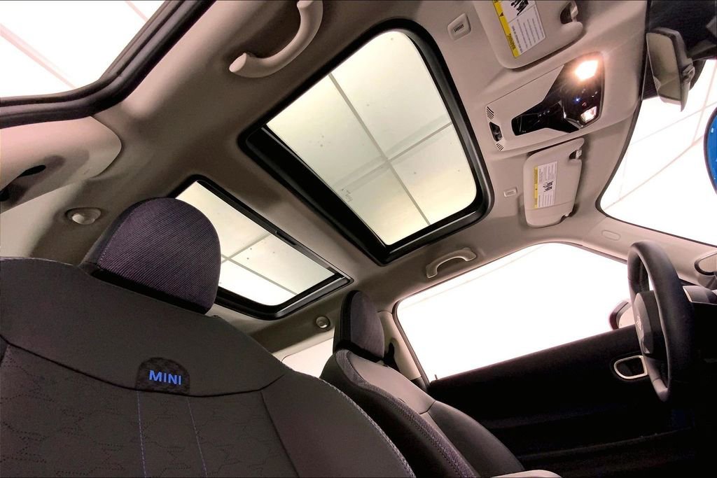 Certified 2025 MINI Cooper S image 26