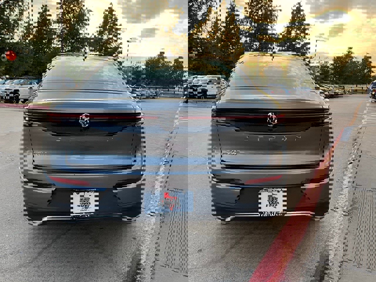 Used 2025 Toyota Crown XLE image 7