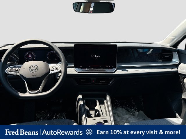 New 2025 Volkswagen Tiguan SE AWD/4WD image 18