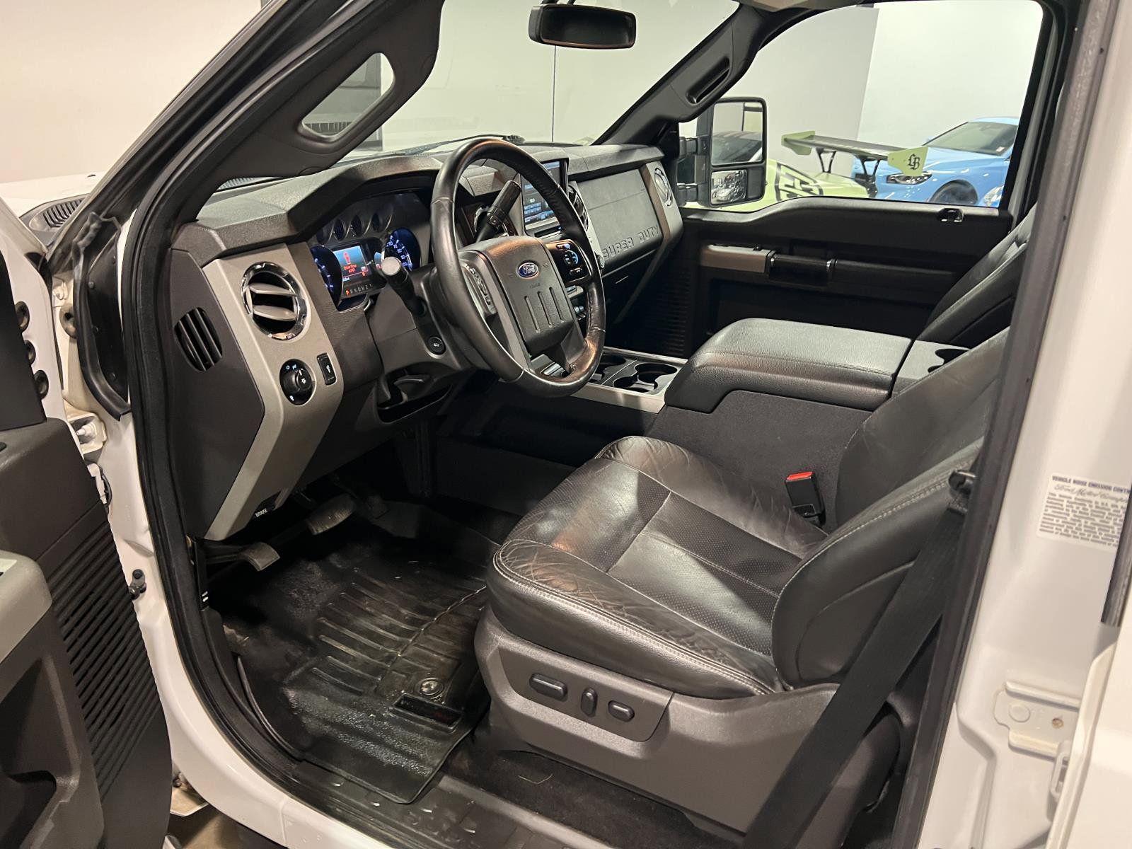 Used 2014 Ford F350 Lariat w/ Lariat Ultimate Package image 10