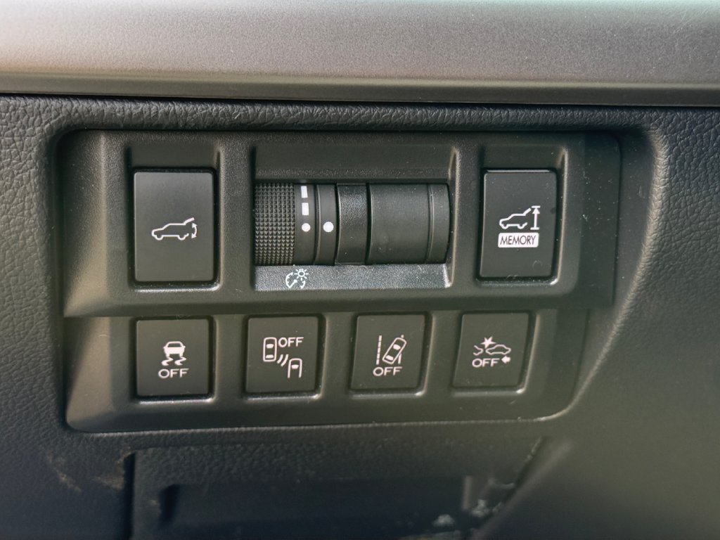 Used 2018 Subaru Outback 3.6R Limited AWD/4WD image 20