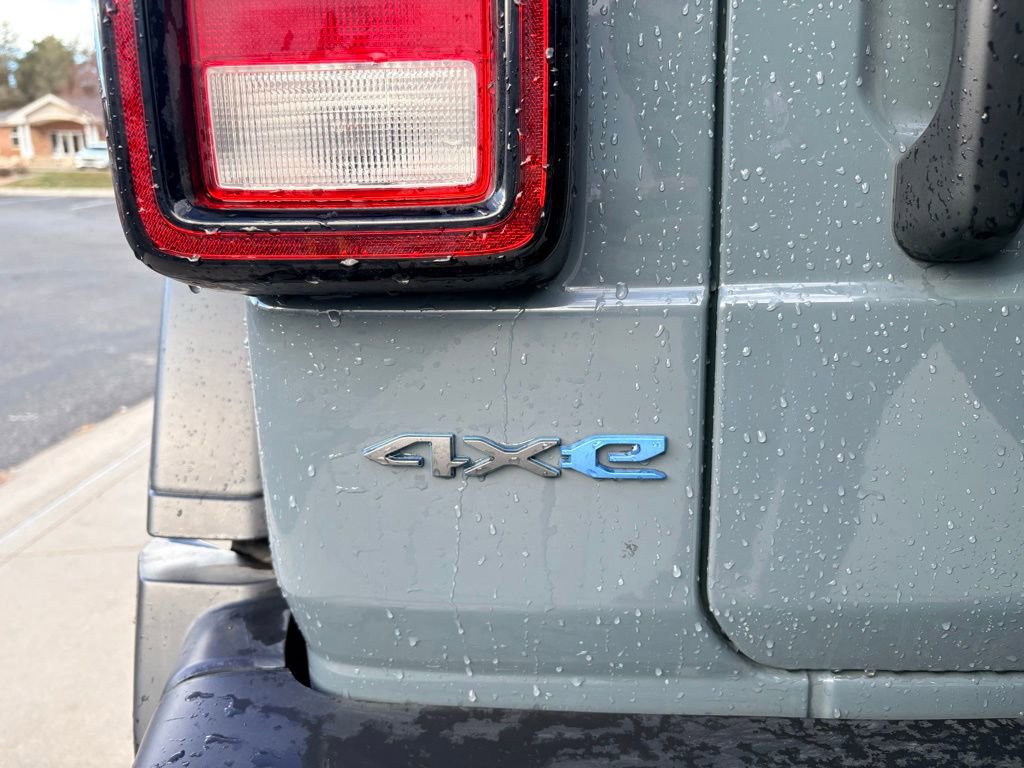 Used 2024 Jeep Wrangler Willys 4xe image 9