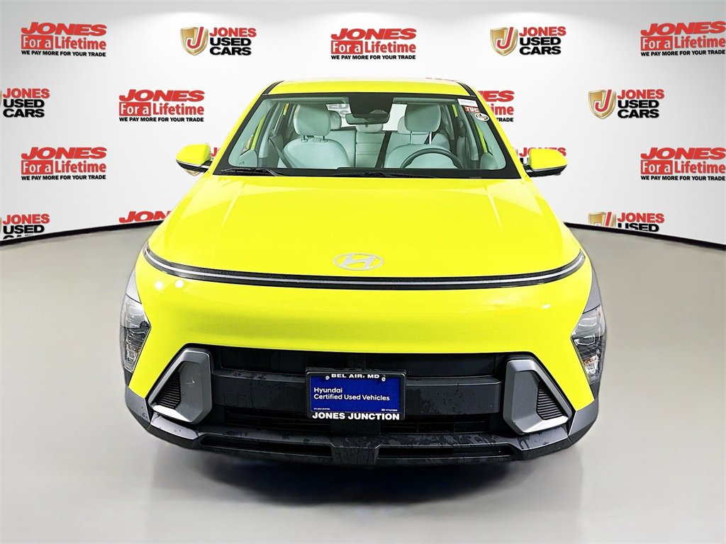 Certified 2025 Hyundai Kona SE image 11