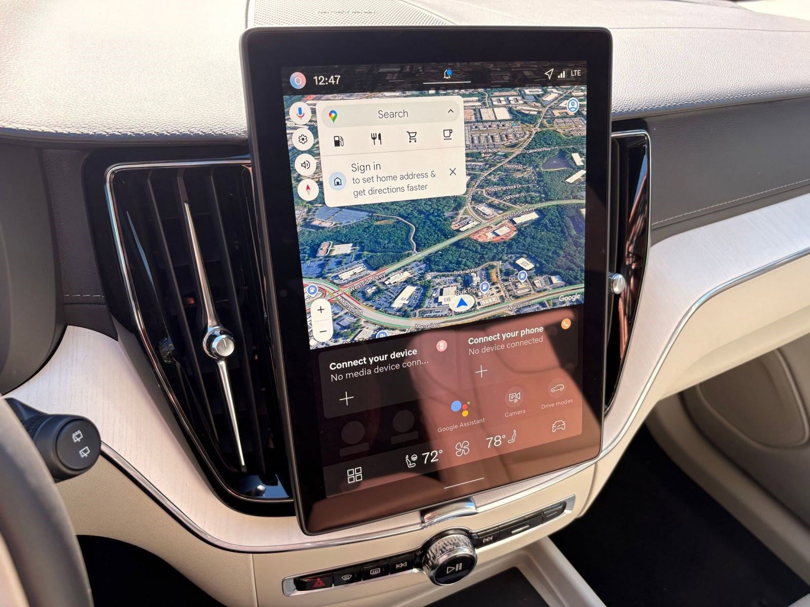 New 2026 Volvo XC60 B5 Ultra w/ Climate Package image 28