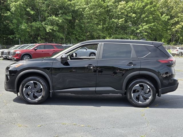 Used 2026 Nissan Rogue SV FWD image 2