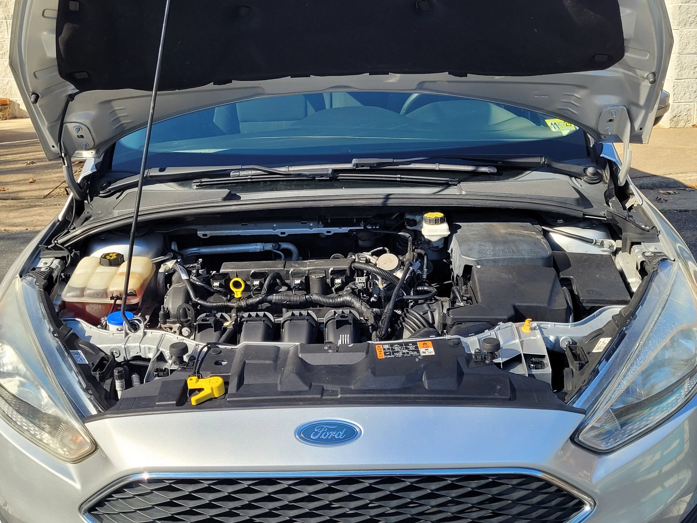 Used 2017 Ford Focus SE FWD image 36