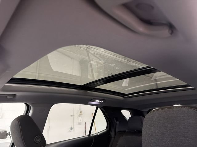 Certified 2024 Chevrolet Equinox LT w/ LPO, Floor Liner Package image 22