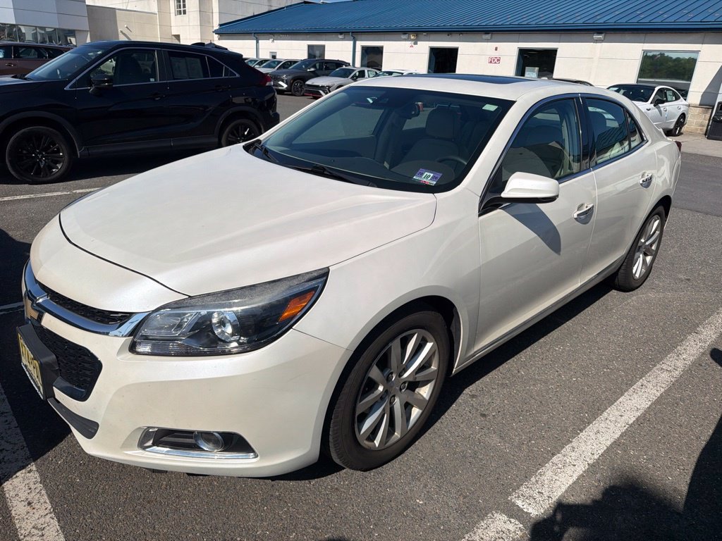 Used 2014 Chevrolet Malibu LTZ FWD image 2