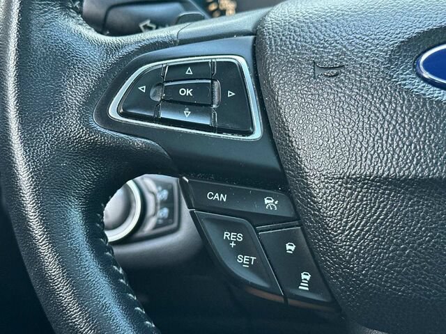 Used 2017 Ford Escape Titanium FWD image 29