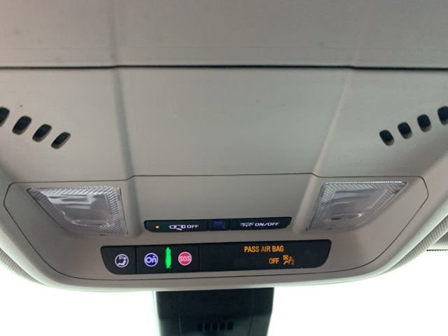 Used 2023 GMC Terrain SLE w/ Driver Convenience Package image 22