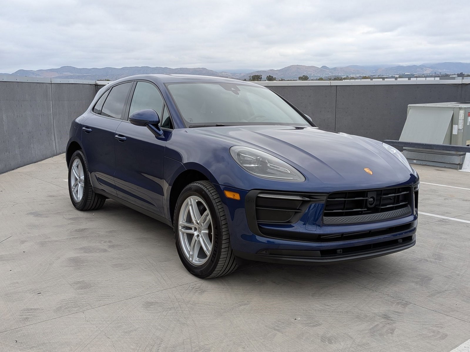 New 2025 Porsche Macan image 7