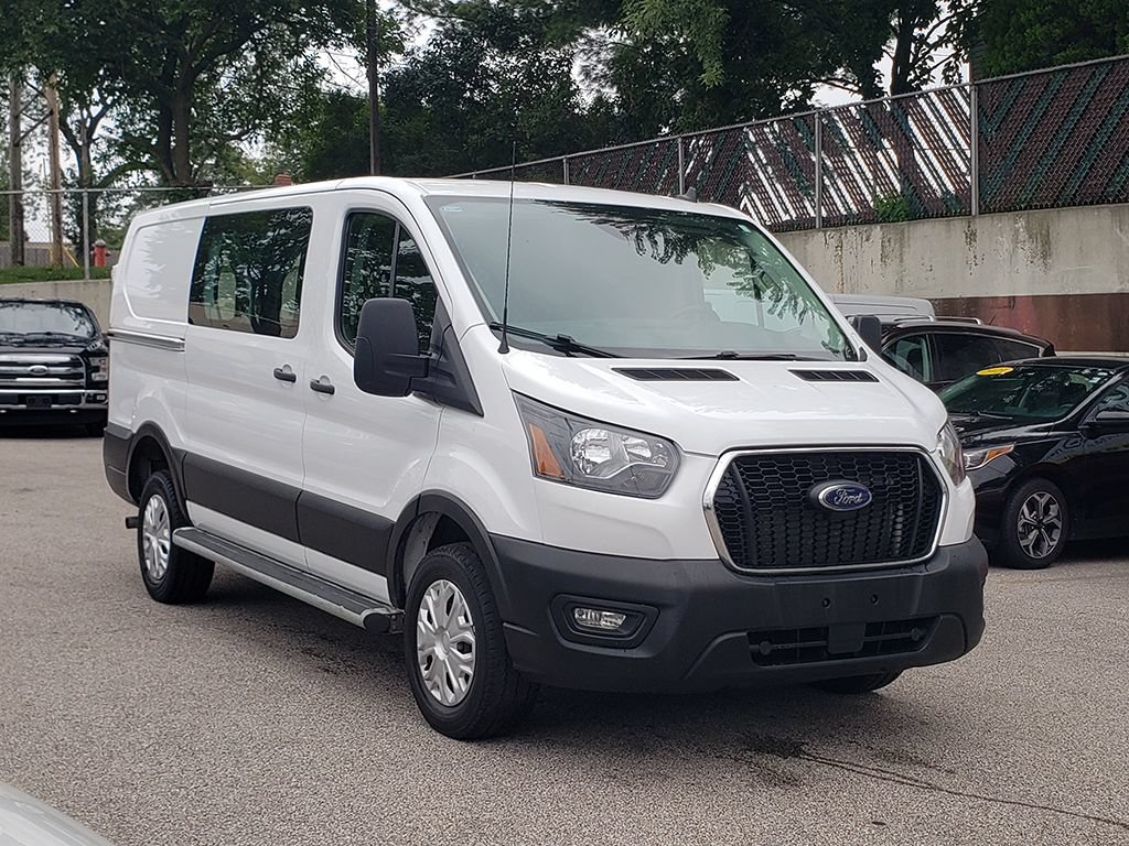 Certified 2023 Ford Transit 250 Low Roof w/ Exterior Upgrade Package RWD image 3