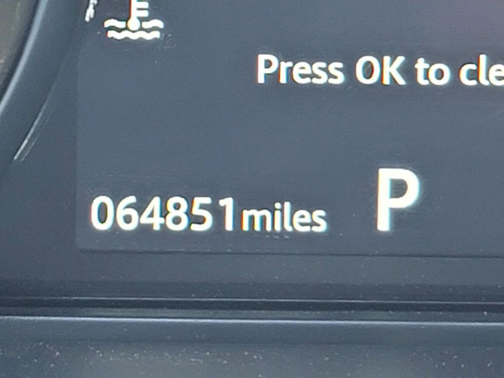 Used 2020 Land Rover Discovery SE image 43