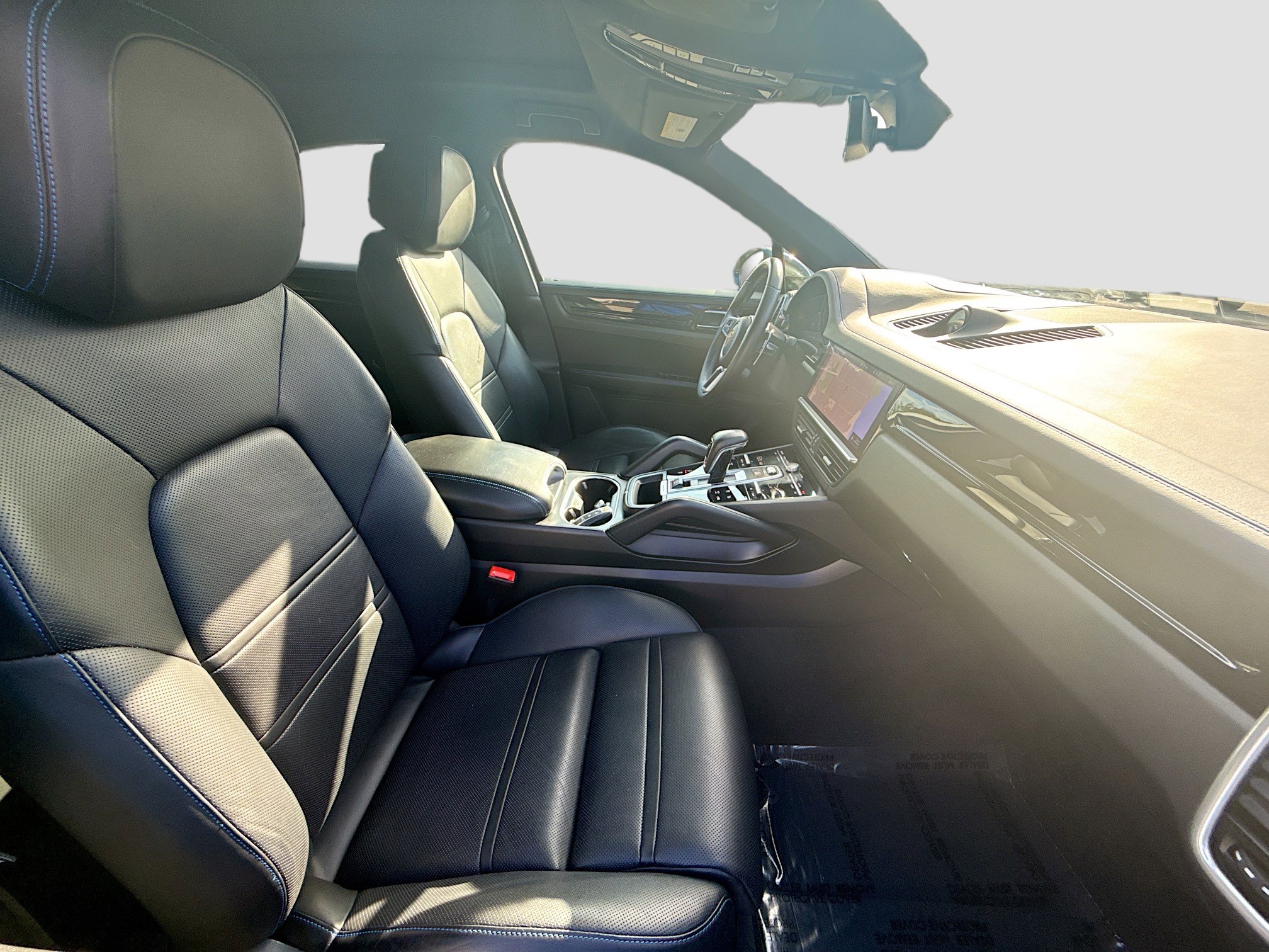 Used 2021 Porsche Cayenne S image 32