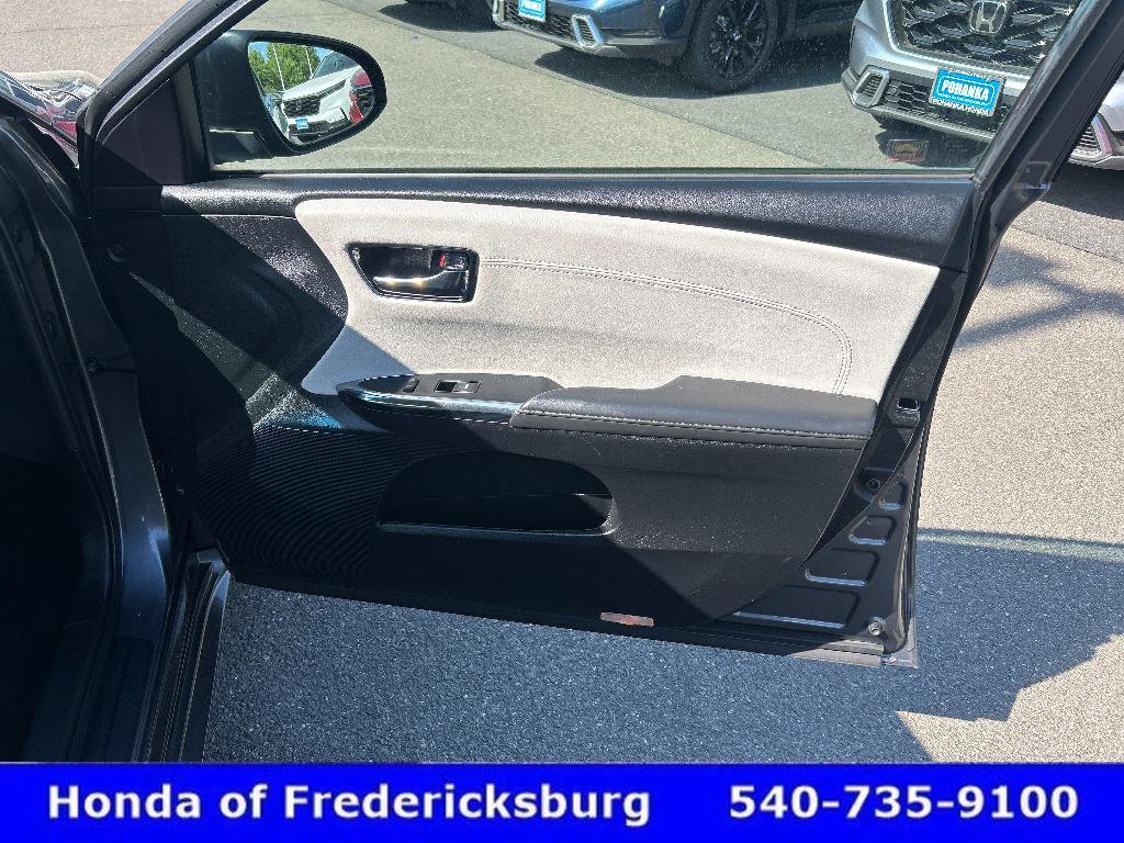 Used 2018 Toyota Avalon XLE Premium w/ All Weather Liner Package image 14