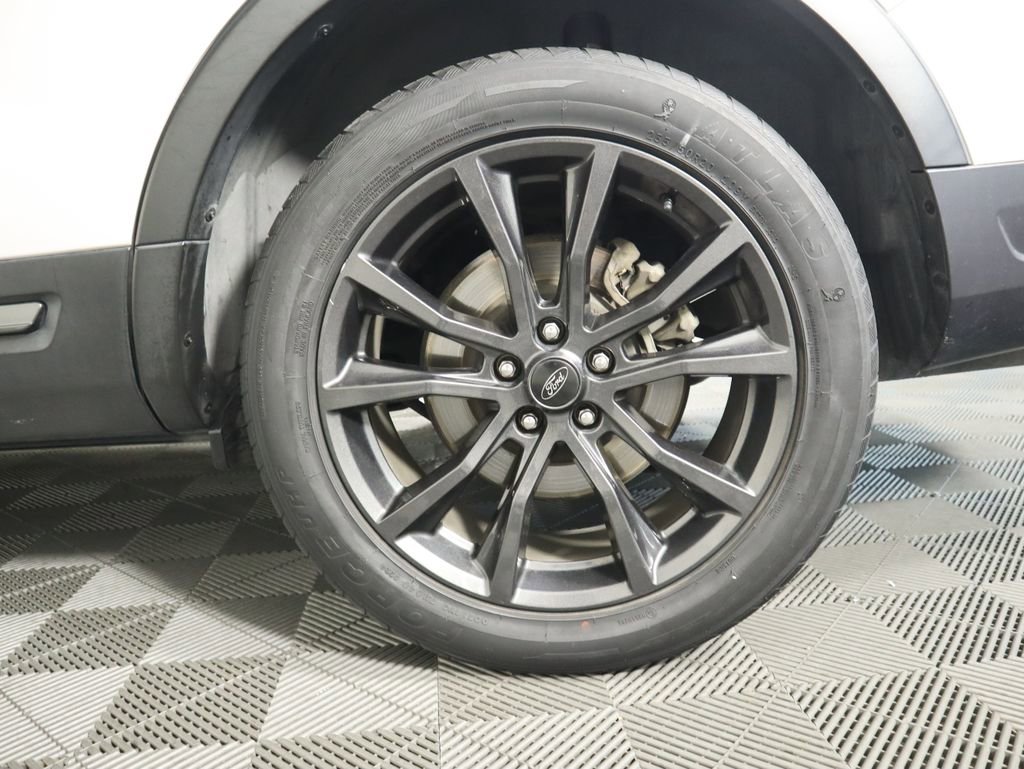 Used 2019 Ford Explorer XLT w/ Equipment Group 202A image 31