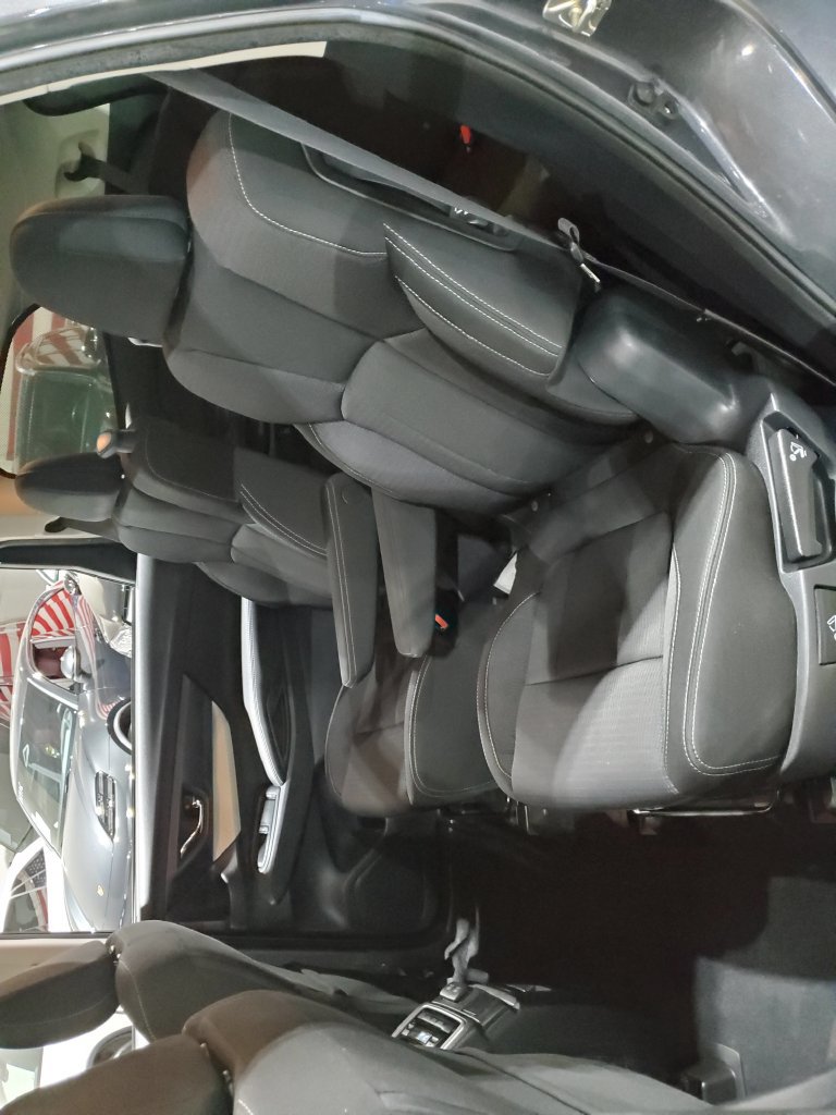 Used 2020 Subaru Ascent Premium w/ Convenience Package AWD/4WD image 25