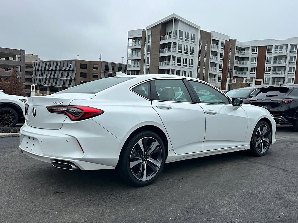 Certified 2025 Acura TLX w/ Technology Package image 12