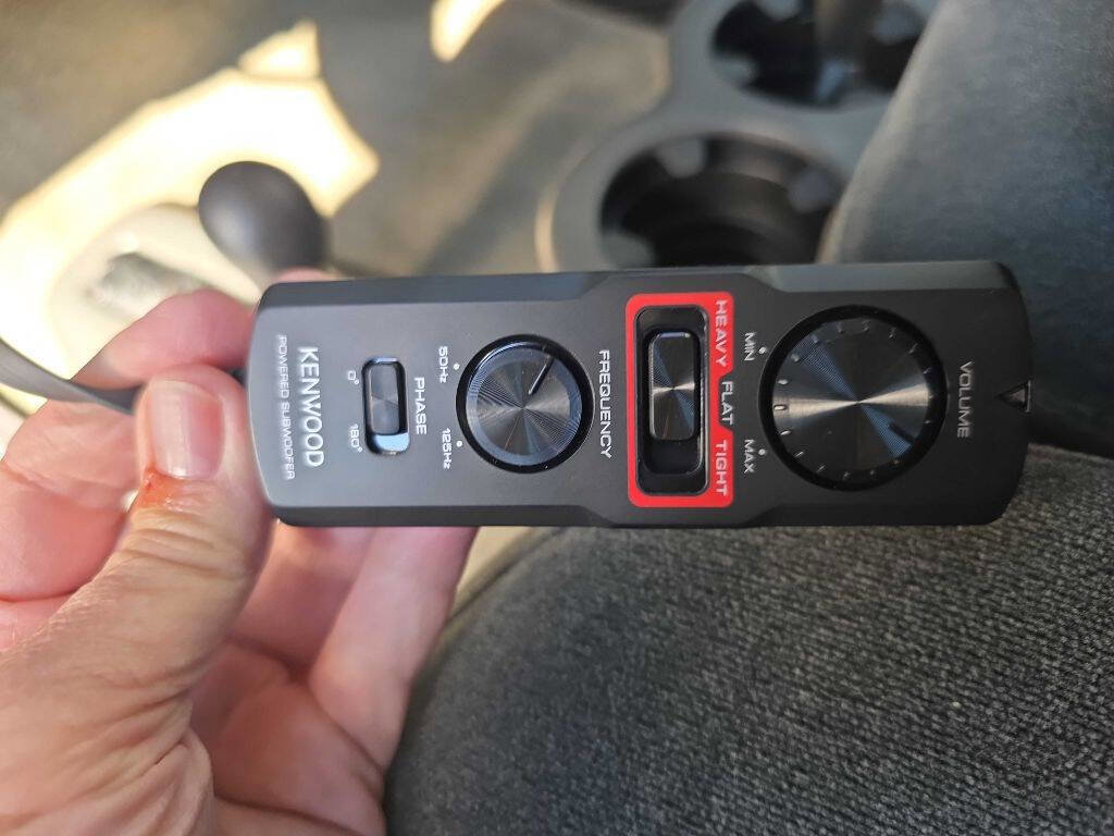 Used 2004 Chevrolet Silverado 3500 4x4 Crew Cab w/ Heavy-Duty Power Package image 17