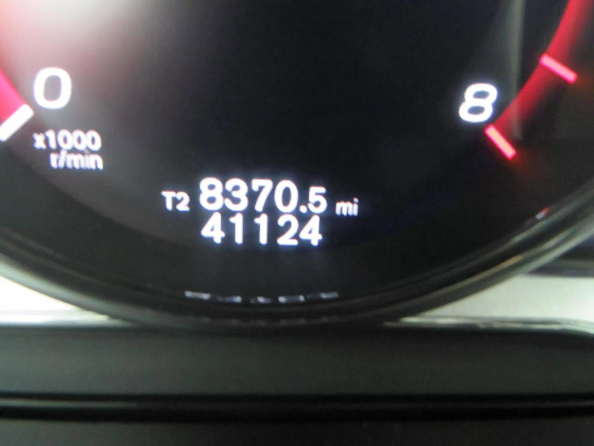 Used 2017 Volvo XC60 T6 Dynamic w/ Preferred Option Package image 14