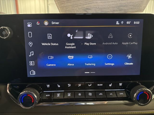 Used 2024 Chevrolet Colorado ZR2 w/ ZR2 Convenience Package III image 17