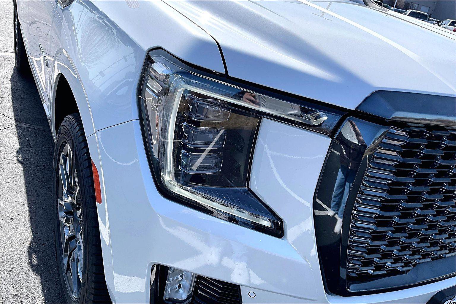 Used 2023 GMC Yukon XL Denali Ultimate image 31