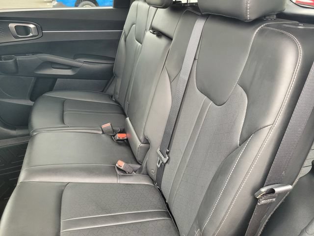 Used 2022 Kia Sorento S FWD image 13