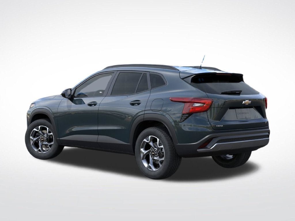 New 2026 Chevrolet Trax LT w/ Driver Confidence Package FWD image 3