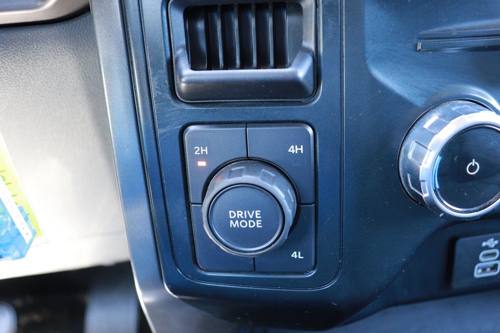 Used 2025 Ford F150 XLT w/ Equipment Group 301A Standard AWD/4WD image 22