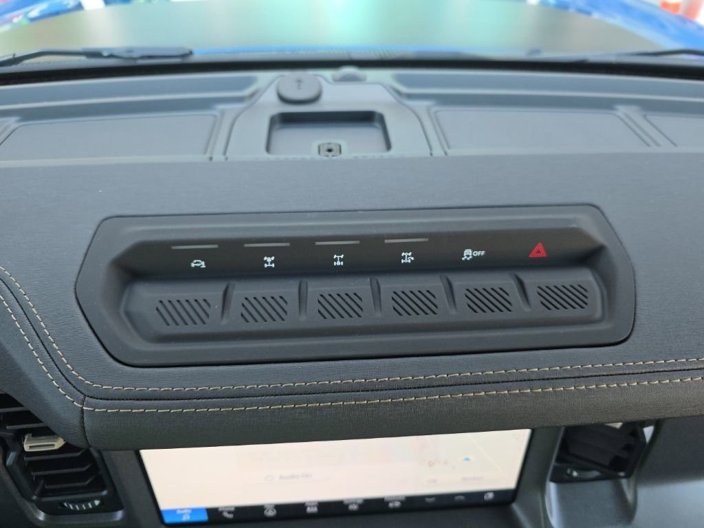 New 2025 Ford Bronco Badlands image 18